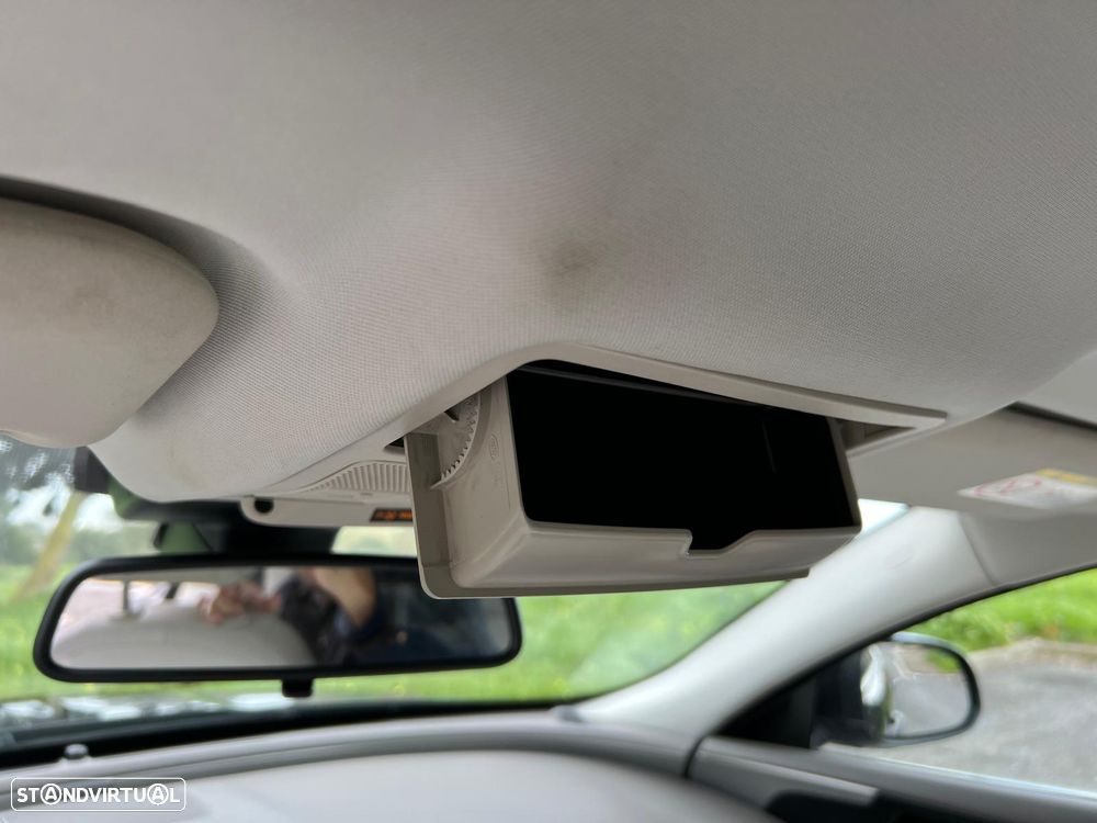 Jaguar XE 2.0 D Prestige AWD Aut. - 44