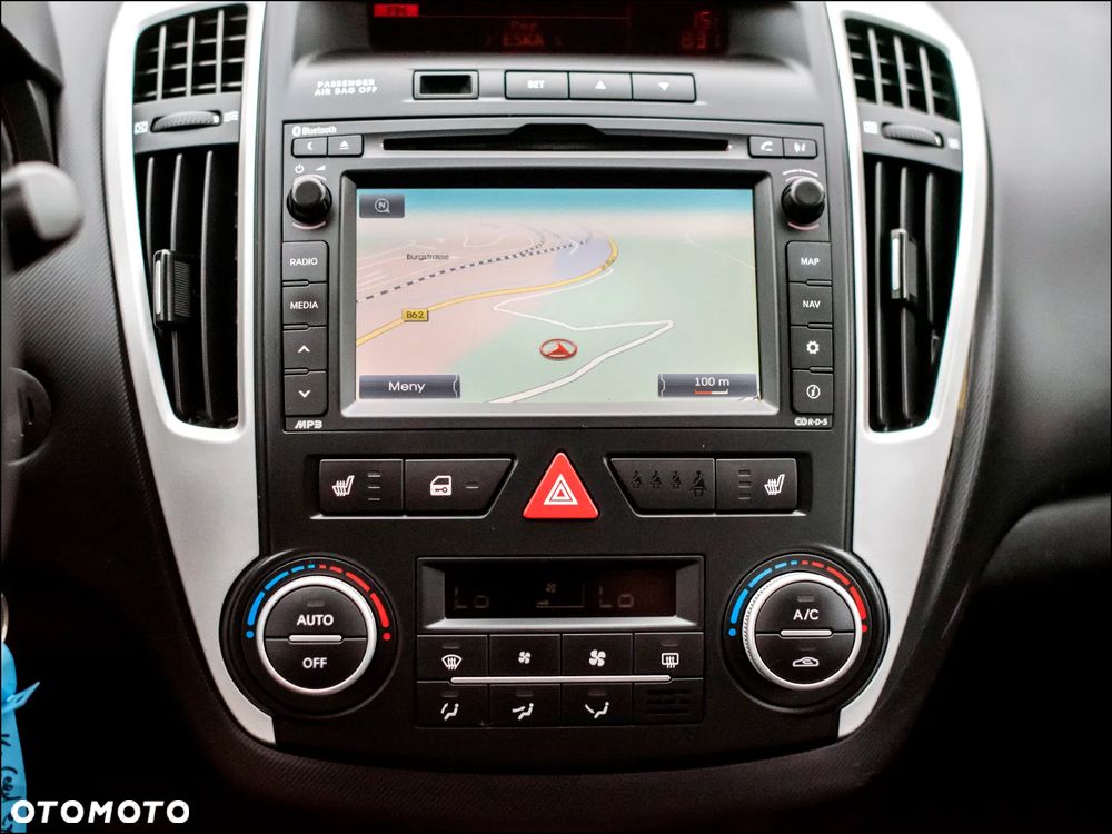Kia Ceed - 24