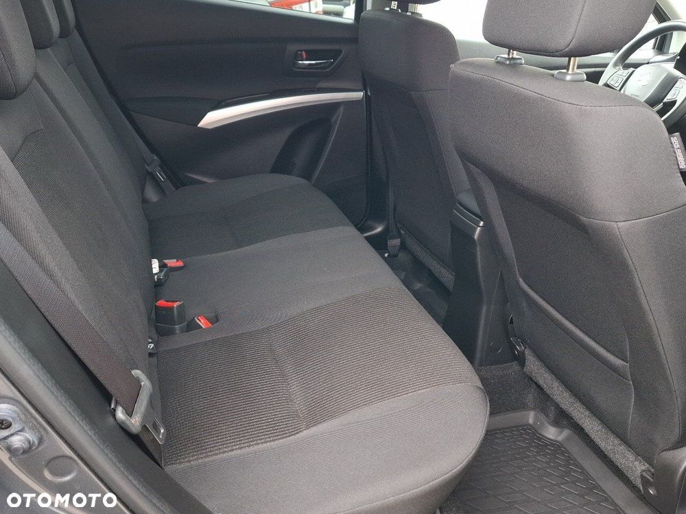 Suzuki SX4 S-Cross - 19