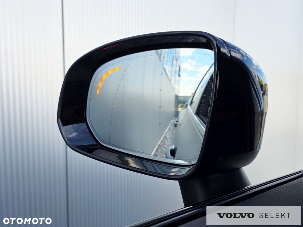 Volvo XC 60 - 38