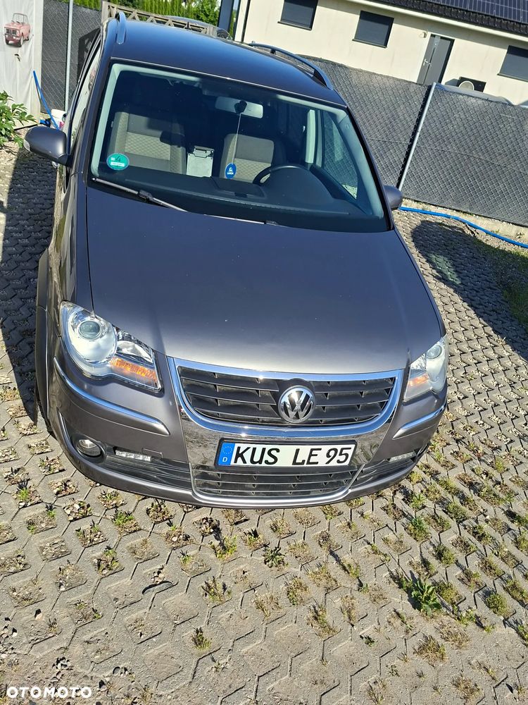 Volkswagen Touran 1.9 TDI DPF Blue Motion Conceptline - 16