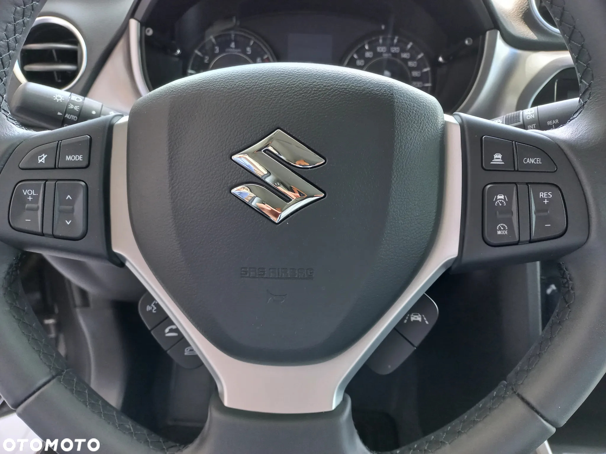 Suzuki Vitara 1.4 Boosterjet mHEV Premium Plus 2WD - 21