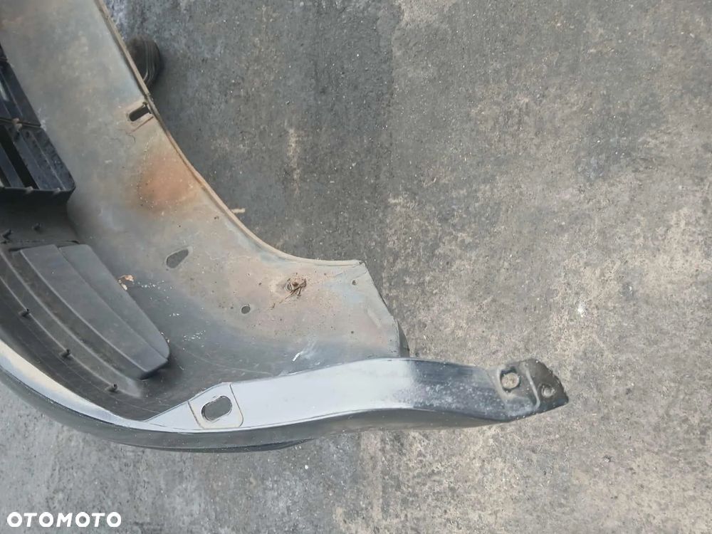 Fiat Panda Zderzak przedni kod lakieru 601/F - 6