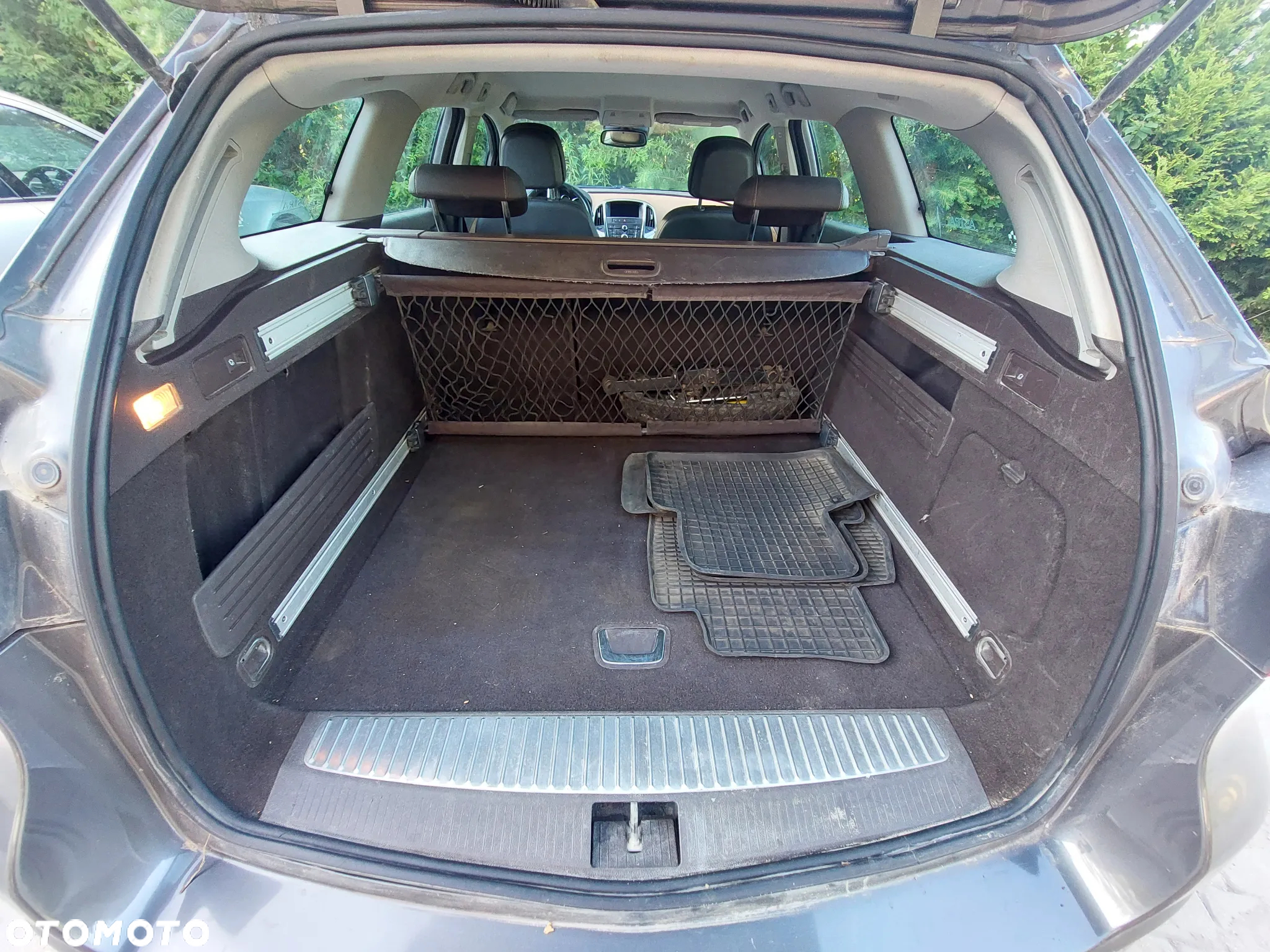 Opel Astra IV 2.0 CDTI Cosmo - 8