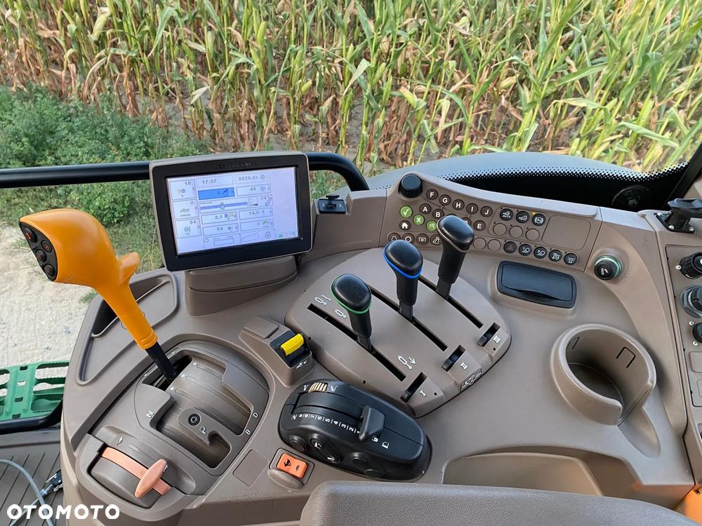 John Deere 6150 R - 10