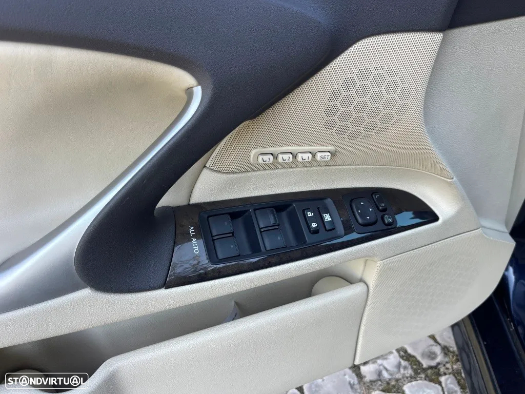 Lexus IS 220 d Sport 58 - 24