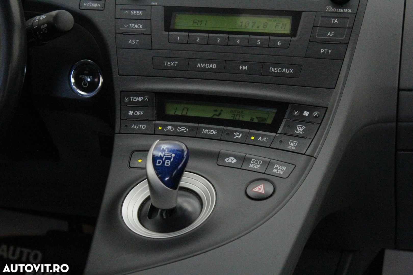 Toyota Prius - 15