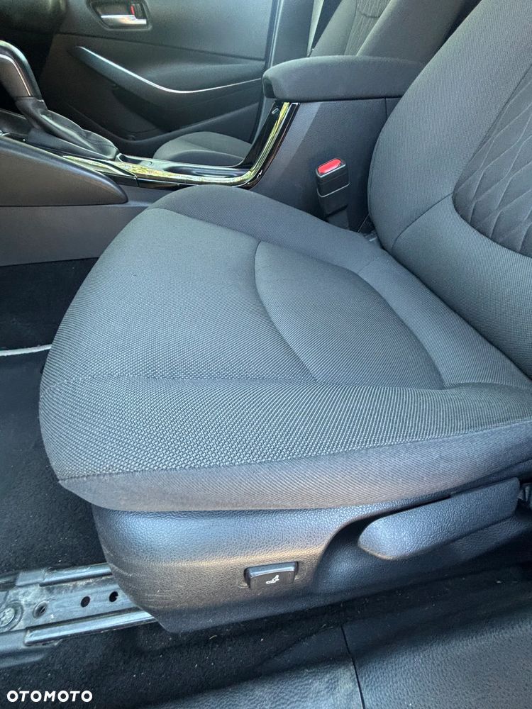 Toyota Corolla 1.8 Hybrid Executive - 13