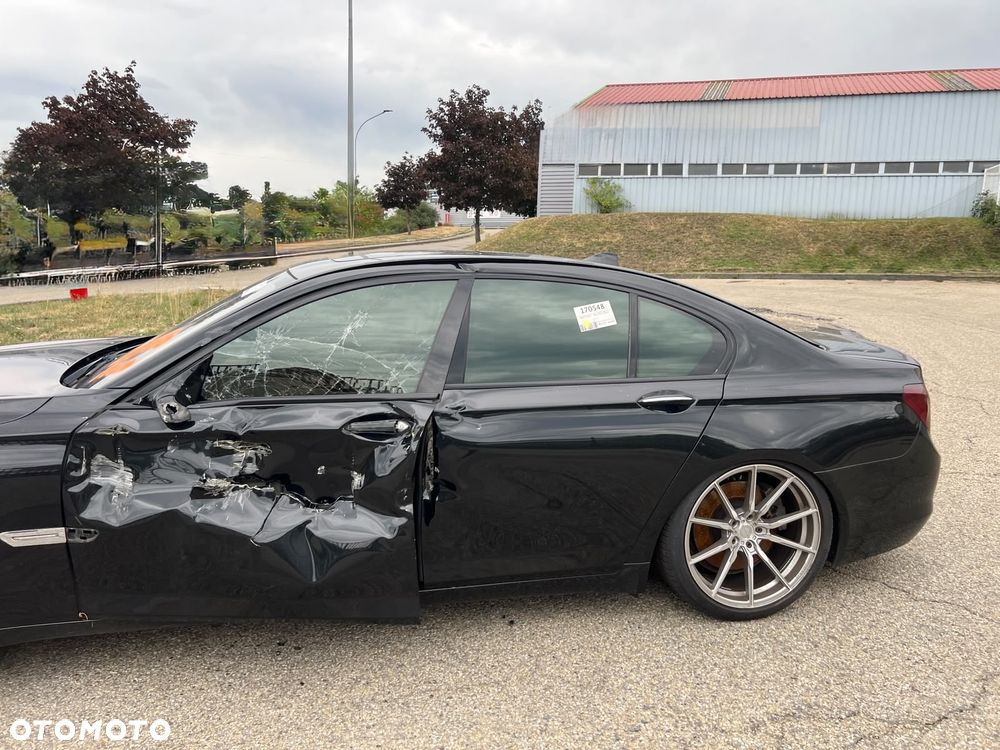 BMW Seria 7 760i - 6