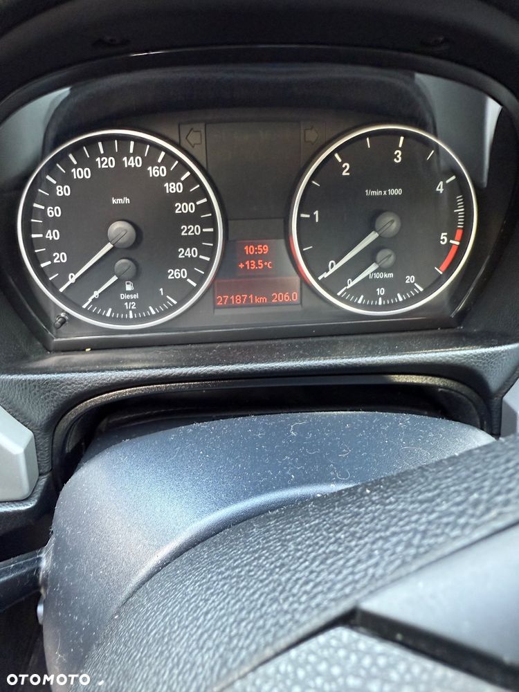 BMW Seria 3 318d - 11