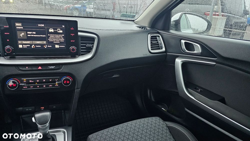 Kia Ceed 1.6 CRDi SCR M DCT - 14