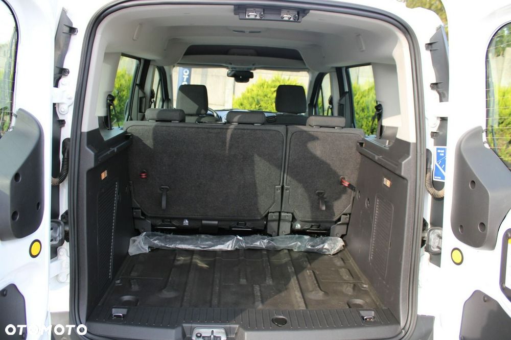 Ford Transit Connect - 33
