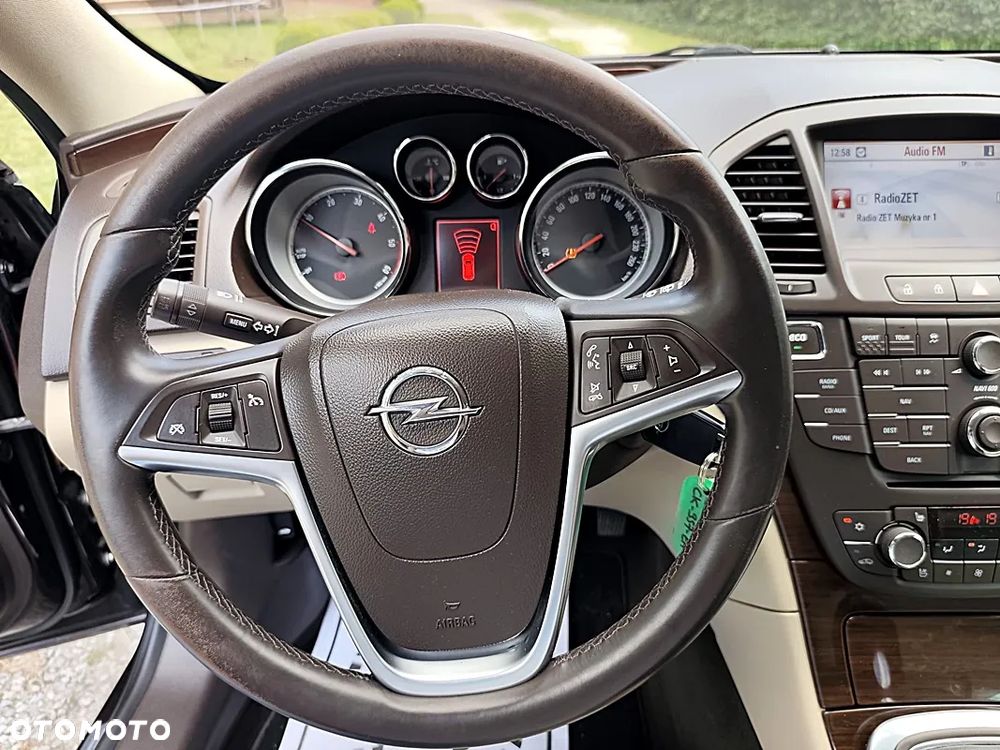 Opel Insignia 2.0 CDTI 4x4 Design Edition - 10
