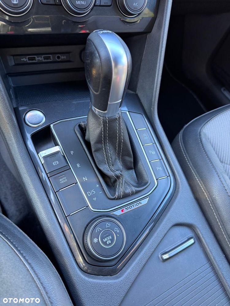 Volkswagen Tiguan Allspace 2.0 TDI 4Mot SCR Highline DSG - 9