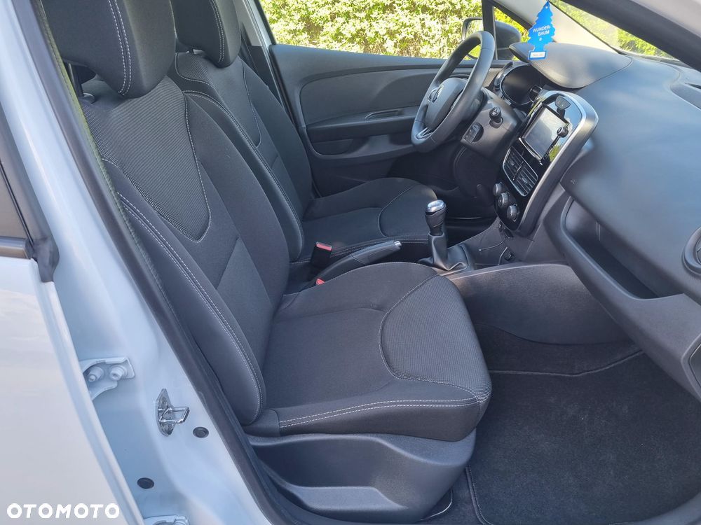 Renault Clio 1.2 16V 75 Life - 26