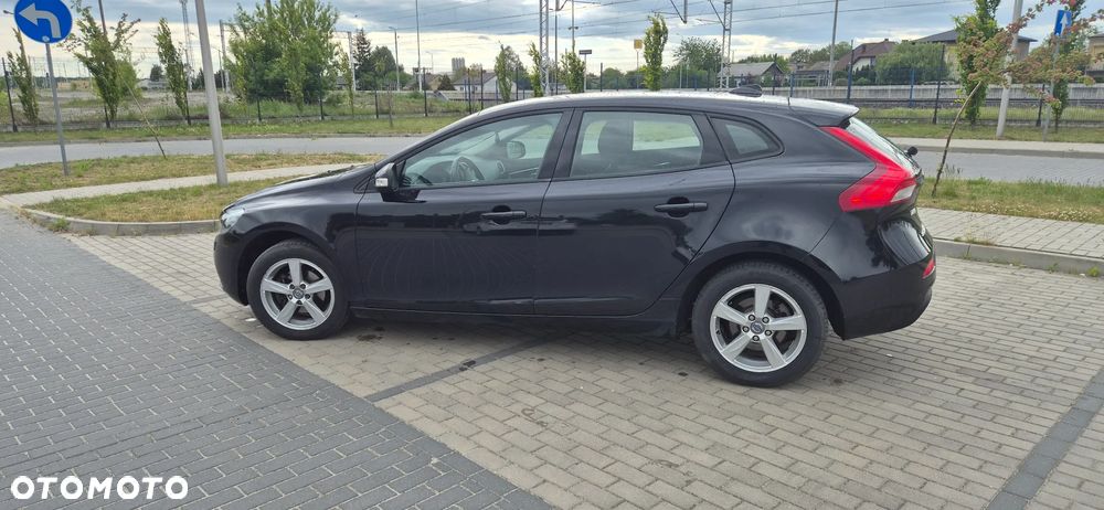 Volvo V40 D2 Base - 9