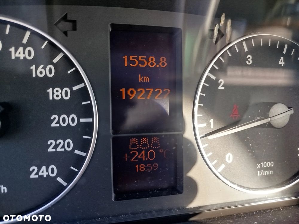 Mercedes-Benz Klasa A 170 Elegance - 11