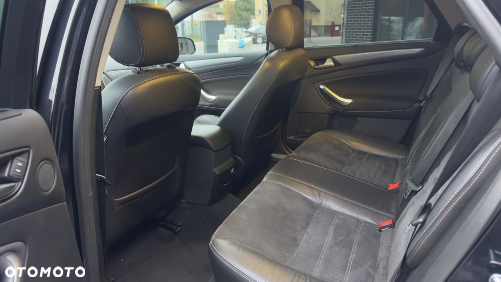 Ford Mondeo 2.0 TDCi Black Magic - 9