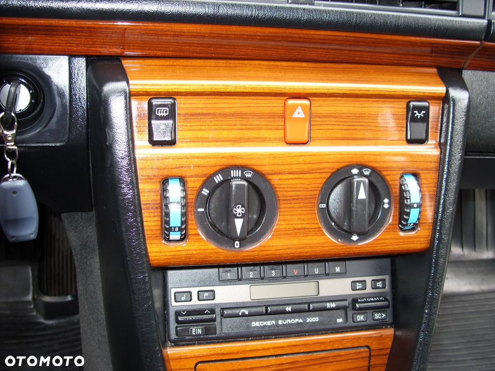 Mercedes-Benz W124 (1984-1993) - 17