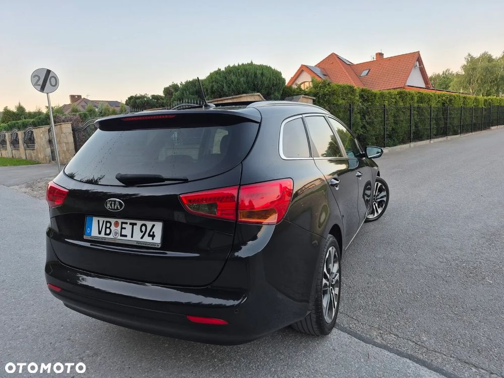 Hyundai i30 1.6 CRDi Premium - 13