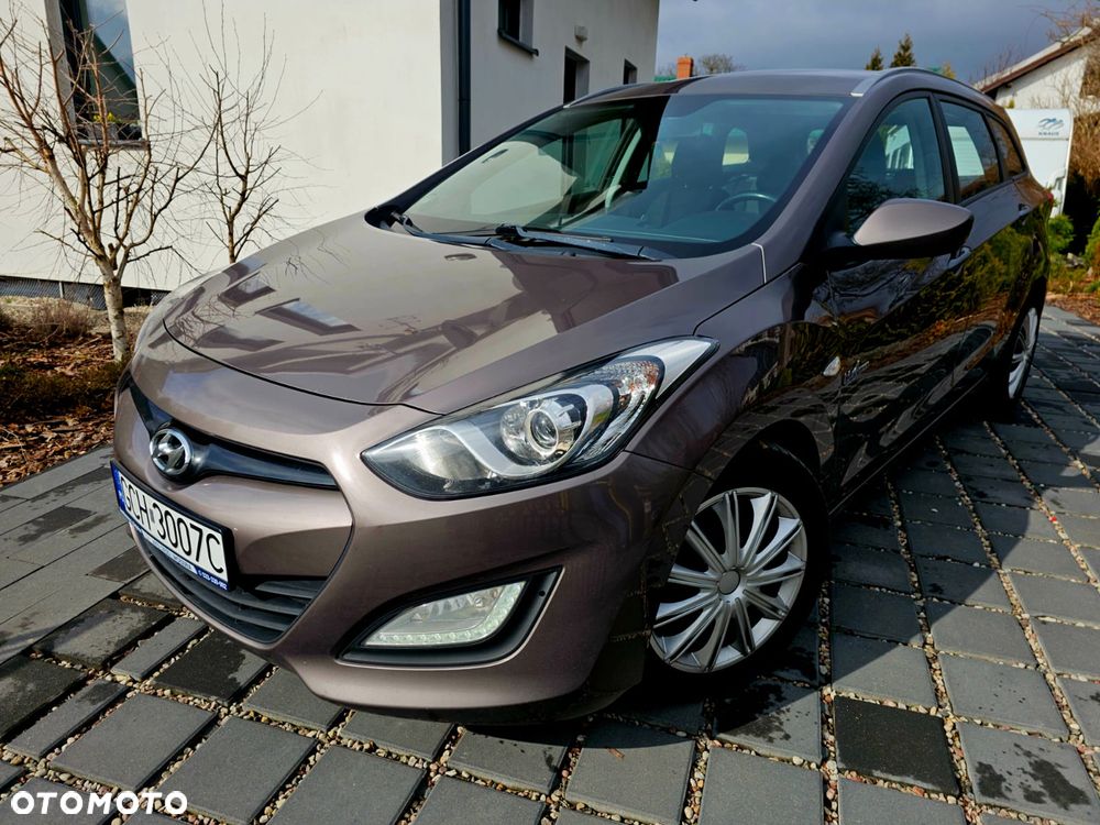 Hyundai i30 blue 1.6 CRDi Style - 2
