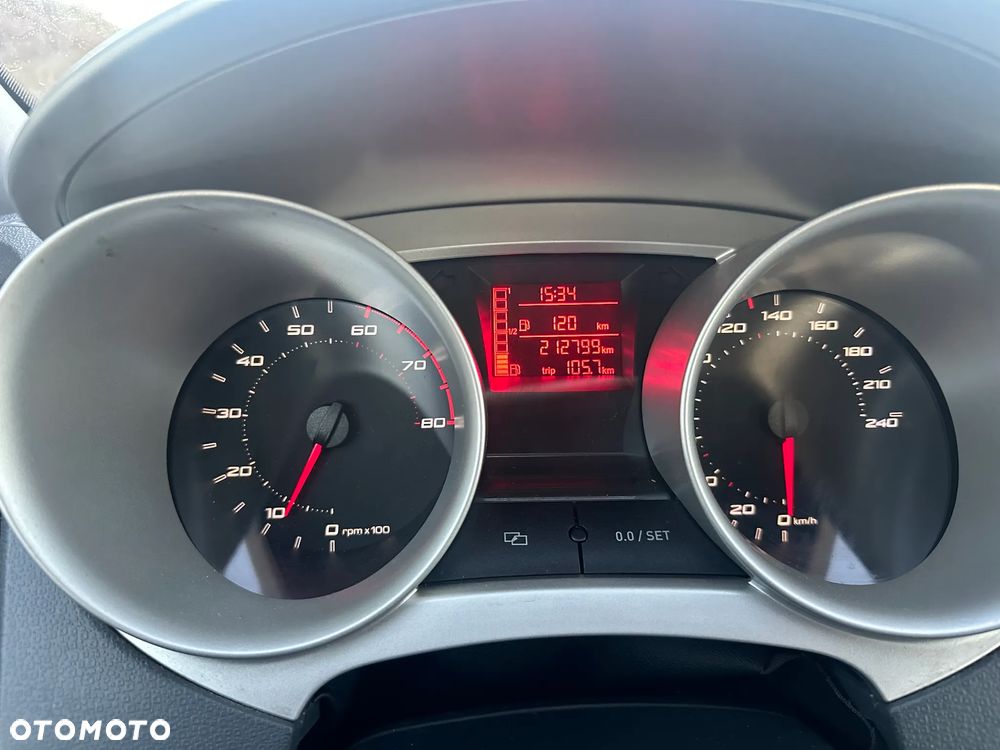 Seat Ibiza 1.4 16V Passion - 10