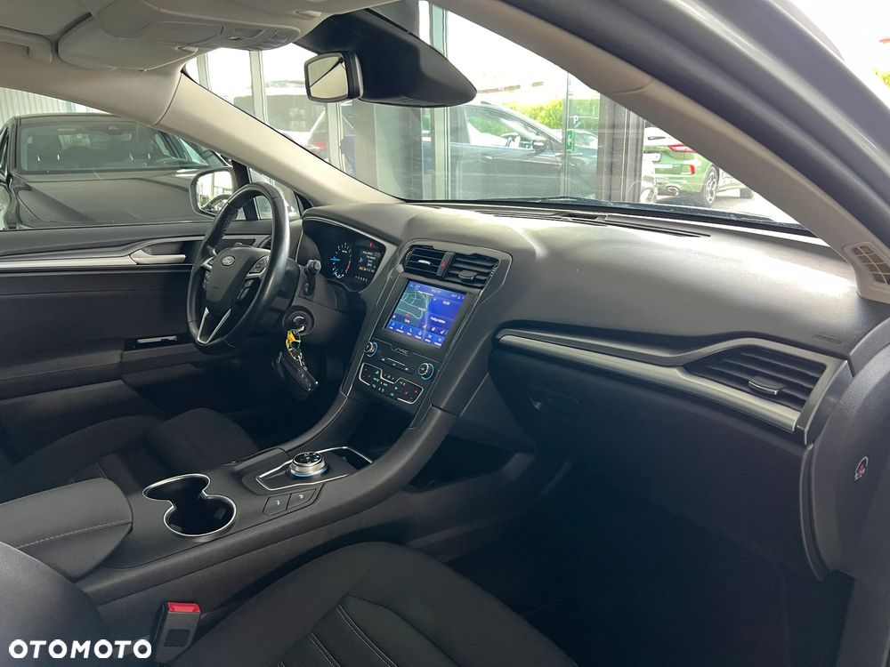 Ford Mondeo 2.0 EcoBlue Titanium - 39