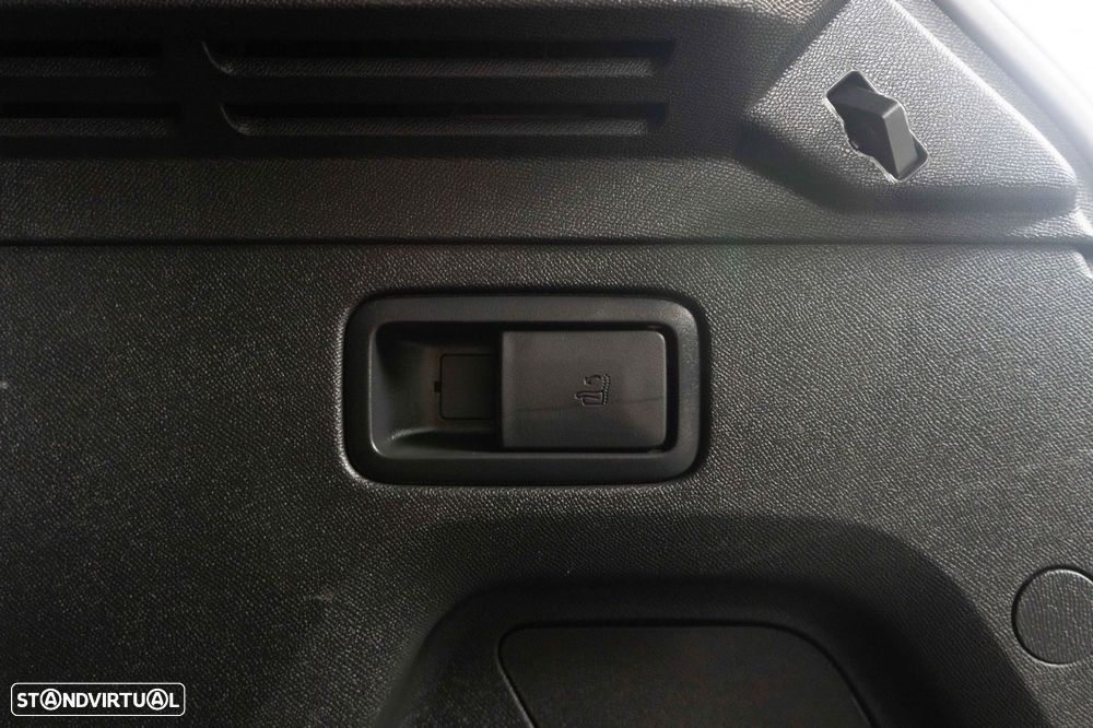 Peugeot 3008 1.6 Hybrid4 GT e-EAT8 - 16