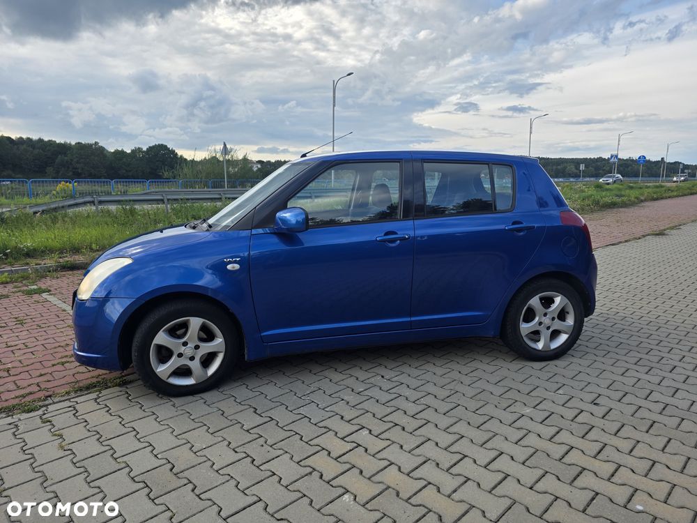 Suzuki Swift - 3