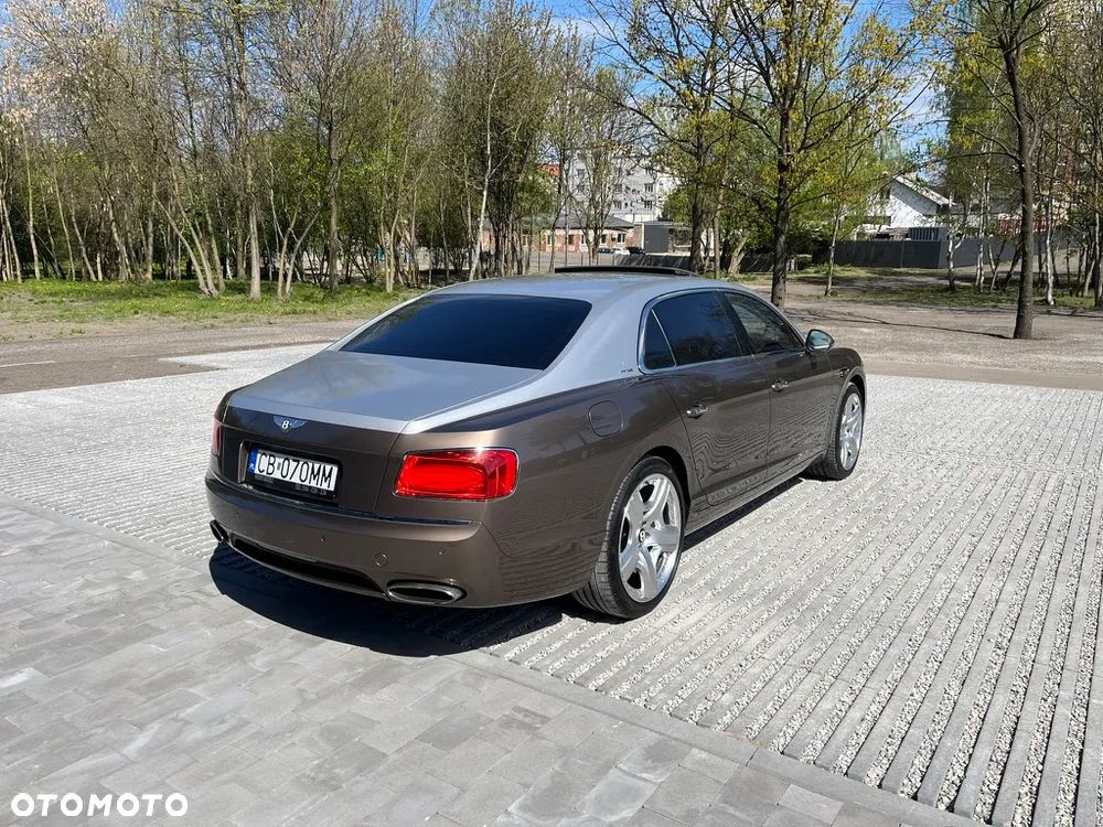 Bentley Flying Spur W12 - 9