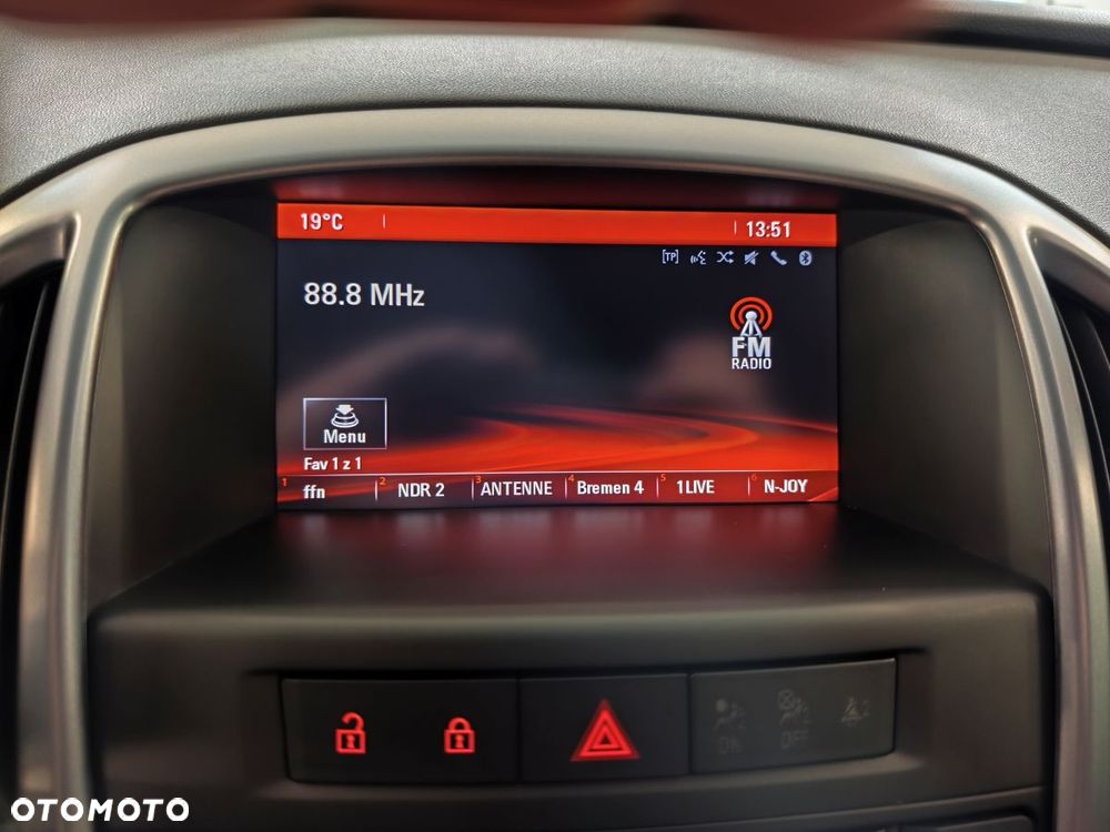 Opel Astra 1.4 Turbo Style - 11