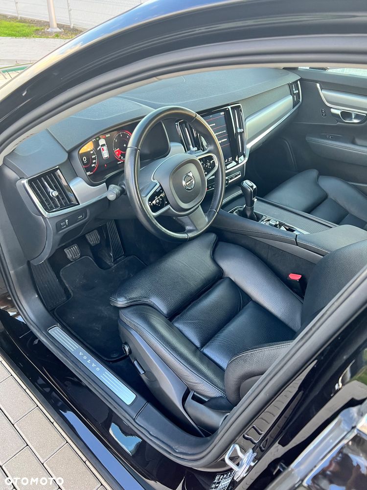 Volvo V90 D3 Momentum - 11