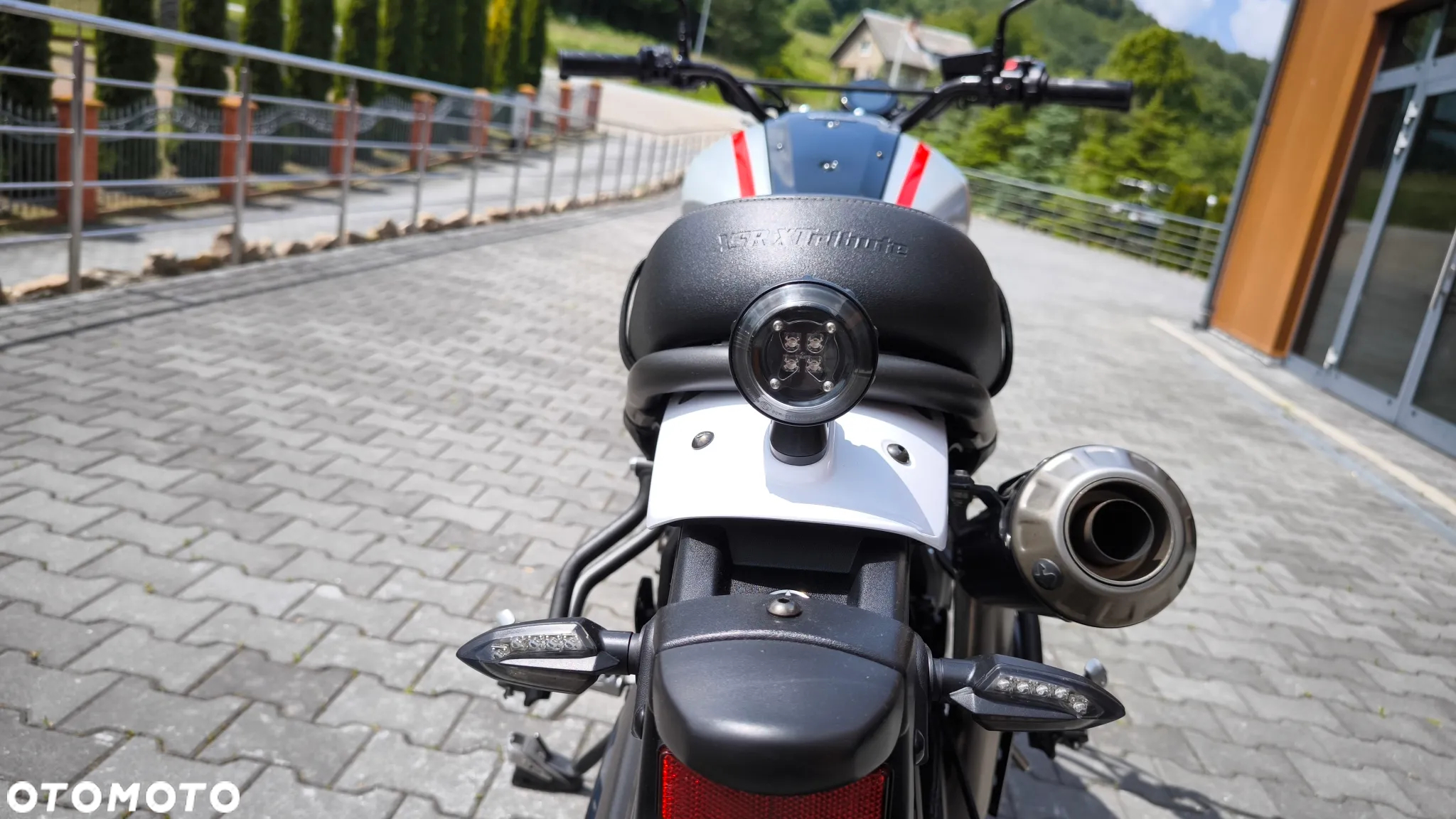 Yamaha XSR - 24