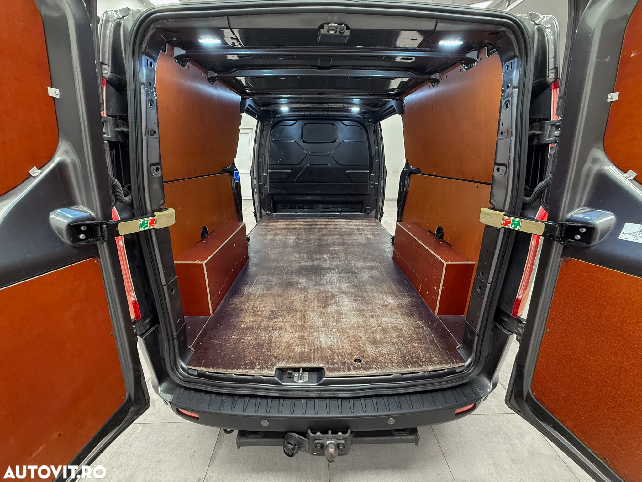 Ford TRANSIT CUSTOM MAXI - 8