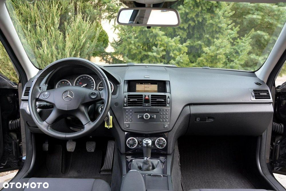 Mercedes-Benz Klasa C 180 Kompressor Elegance - 27