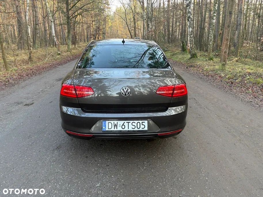 Volkswagen Passat - 7