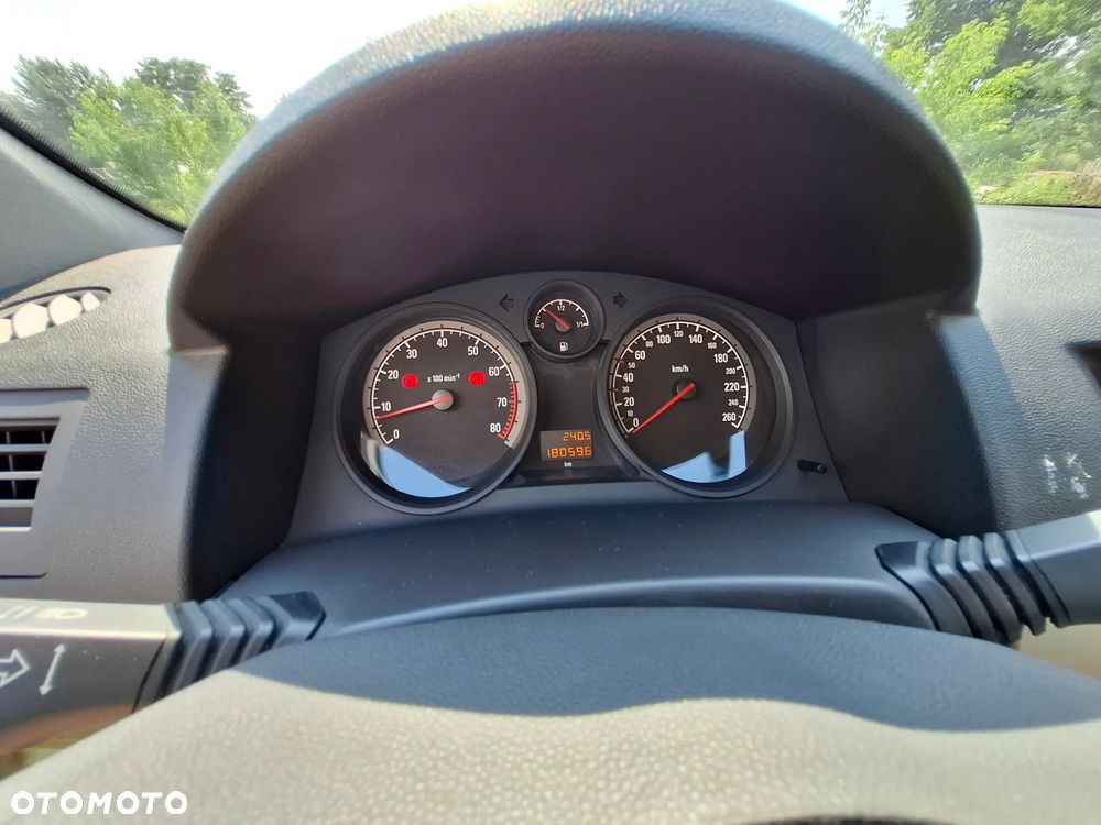 Opel Astra 1.4 Essentia - 6