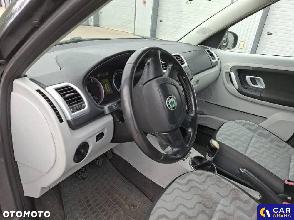 Skoda Roomster - 12