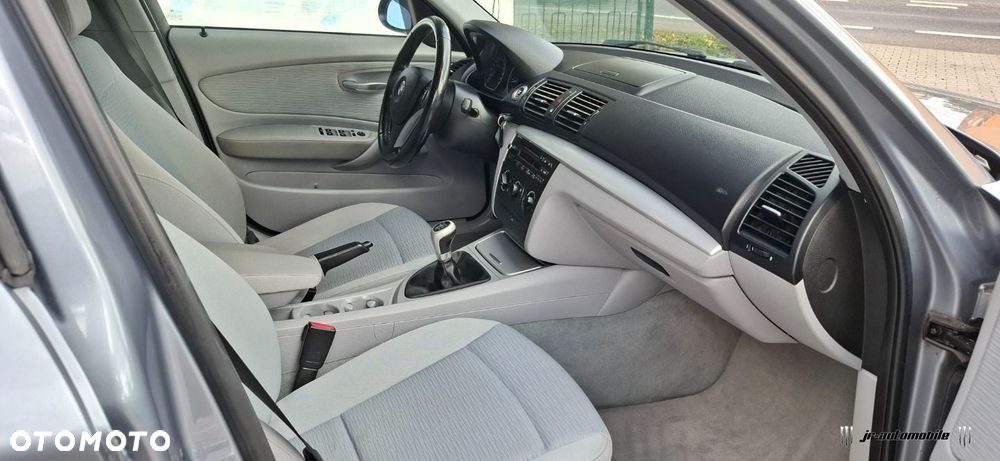 BMW Seria 1 116i - 6