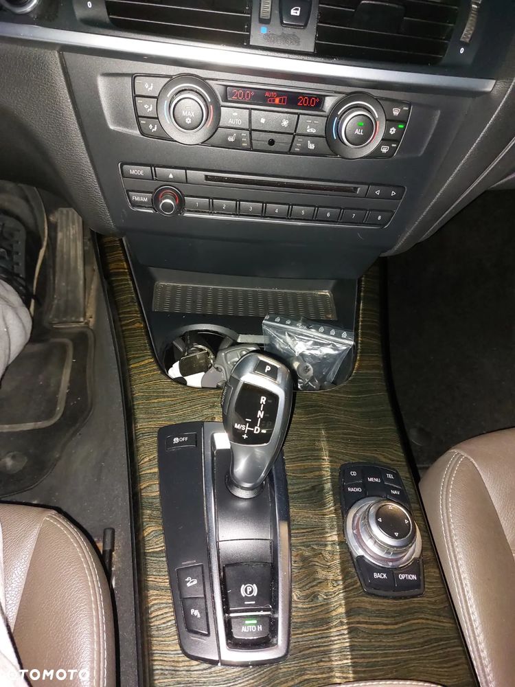 BMW X3 28i xDrive - 12