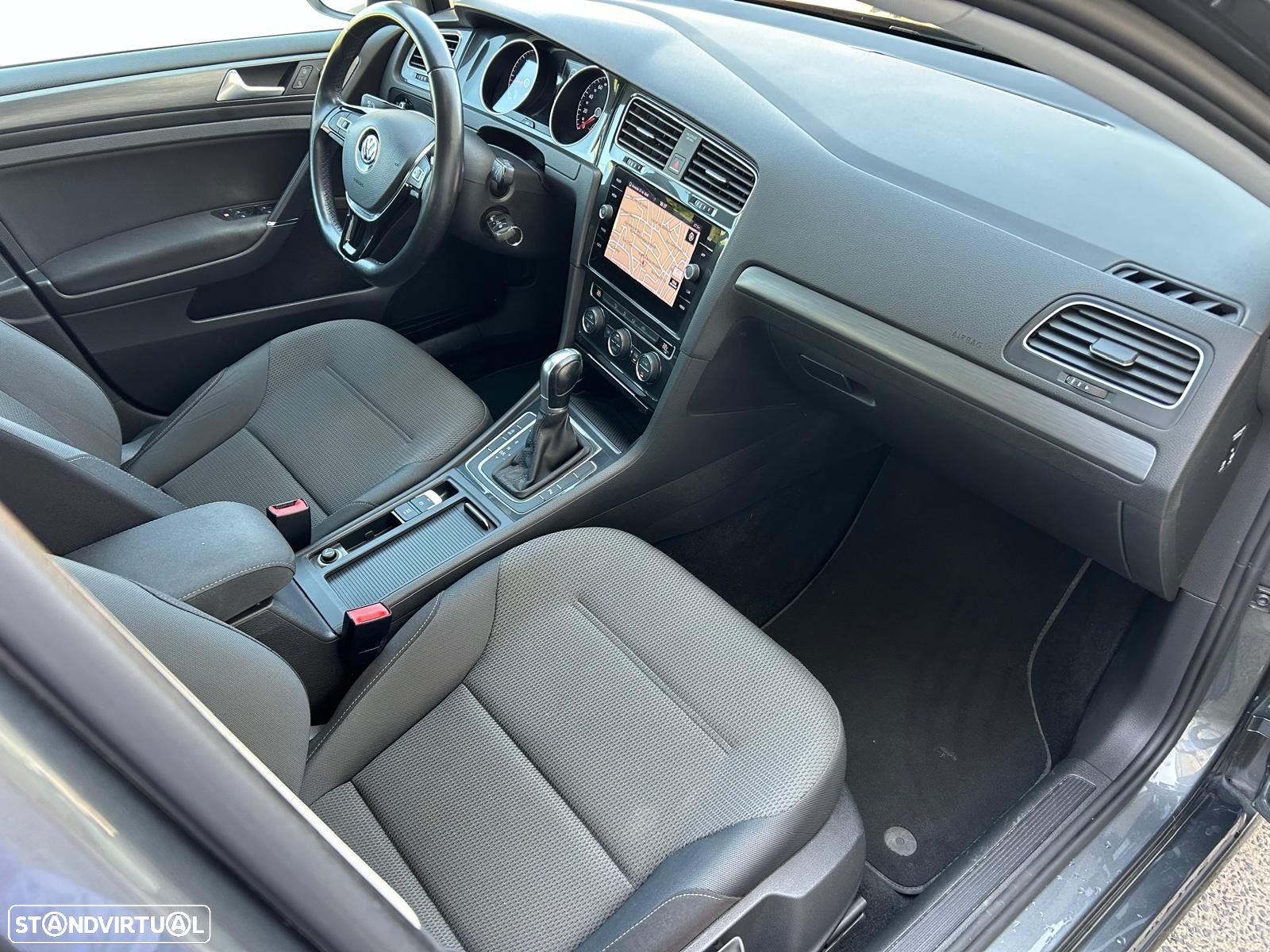 VW Golf Variant 1.6 TDi Confortline DSG - 8
