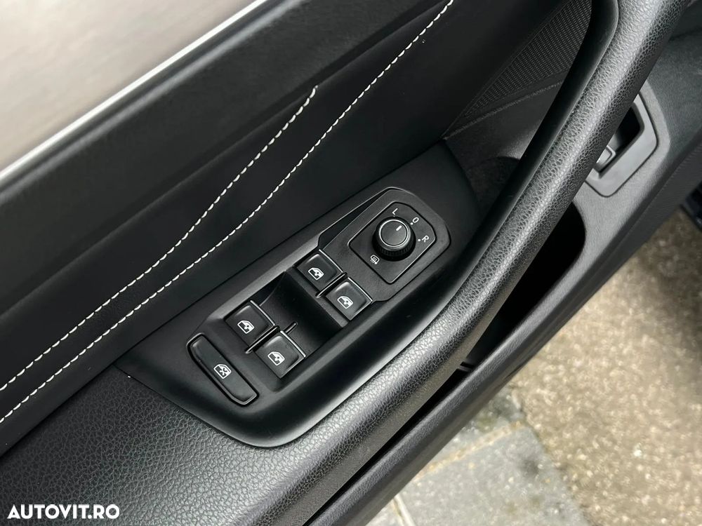 Volkswagen Passat 2.0 TDI DSG Highline - 22