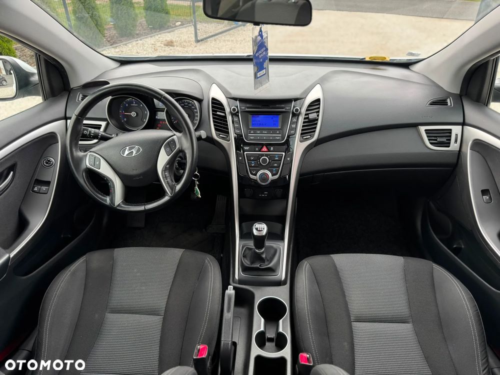 Hyundai i30 1.6 CRDI Intro Edition - 2