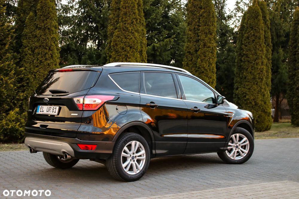 Ford Kuga 1.5 EcoBoost 2x4 Titanium - 10