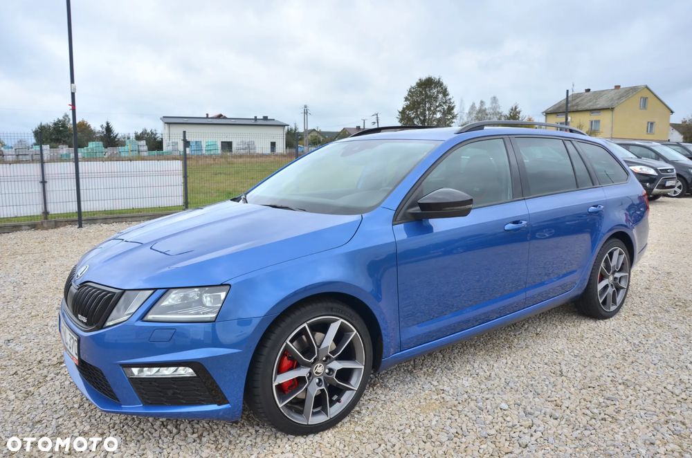 Skoda Octavia Combi 2.0 TDI DSG RS - 3
