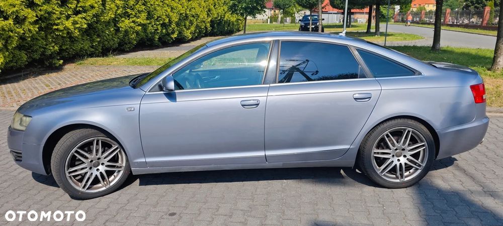 Audi A6 Limousine 2.4 - 8