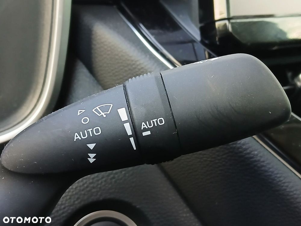 Toyota Corolla 1.8 Hybrid Style - 31
