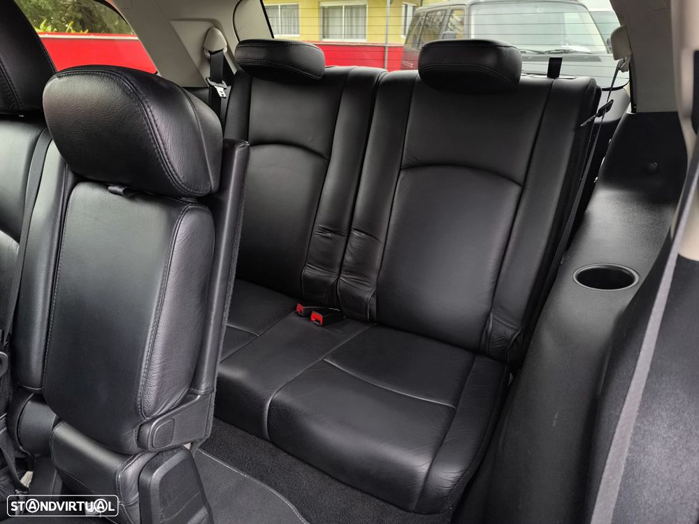 Fiat Freemont 2.0 M-Jet Urban - 36