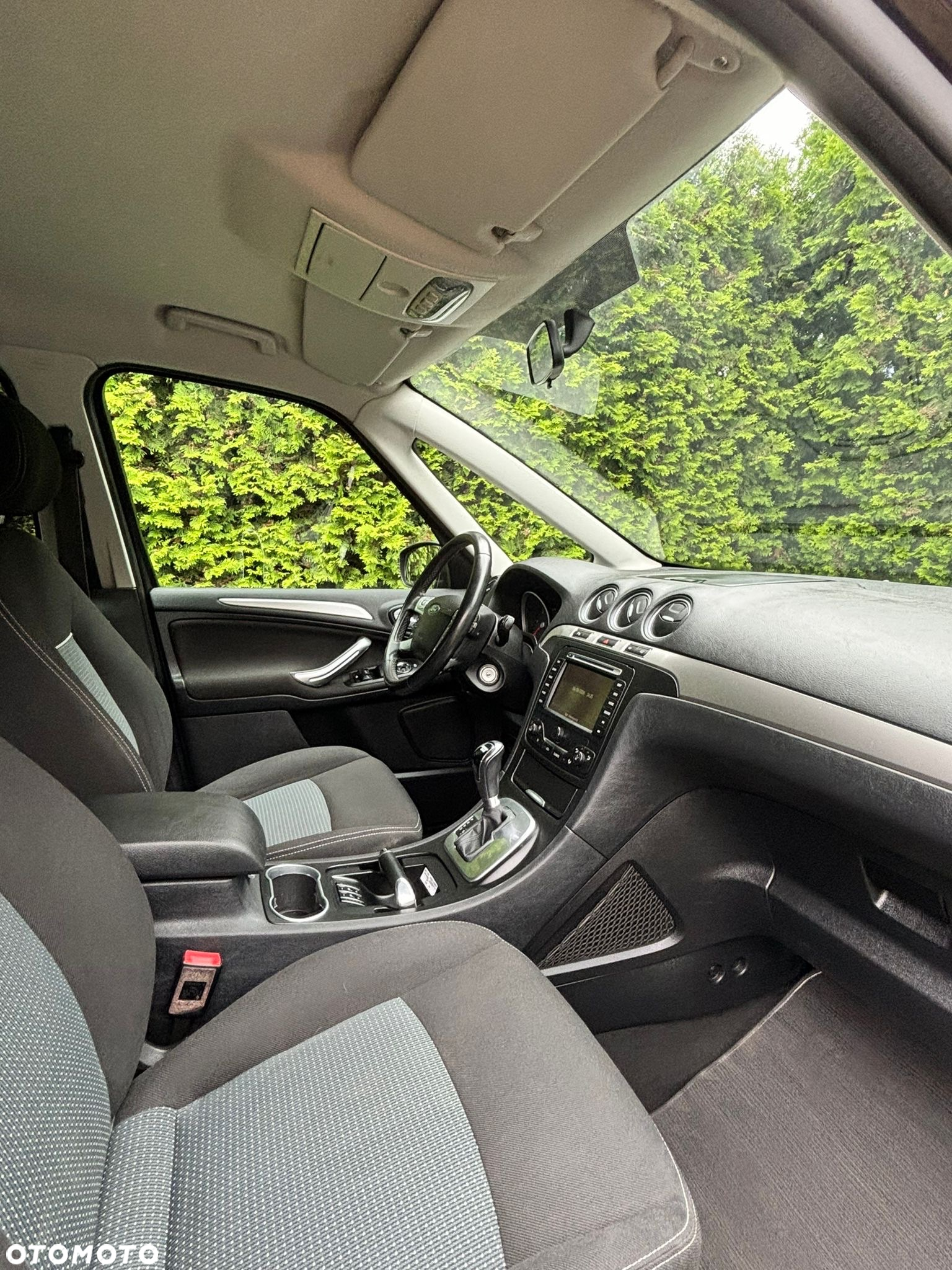 Ford Galaxy - 7