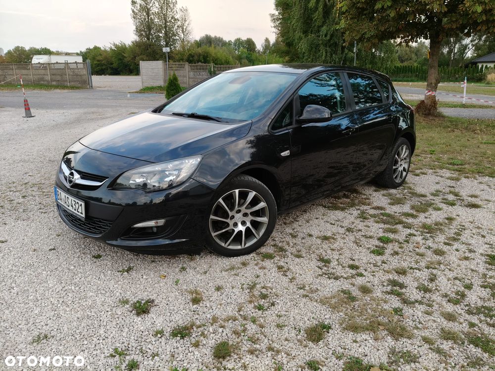 Opel Astra IV 1.4 T Cosmo - 2